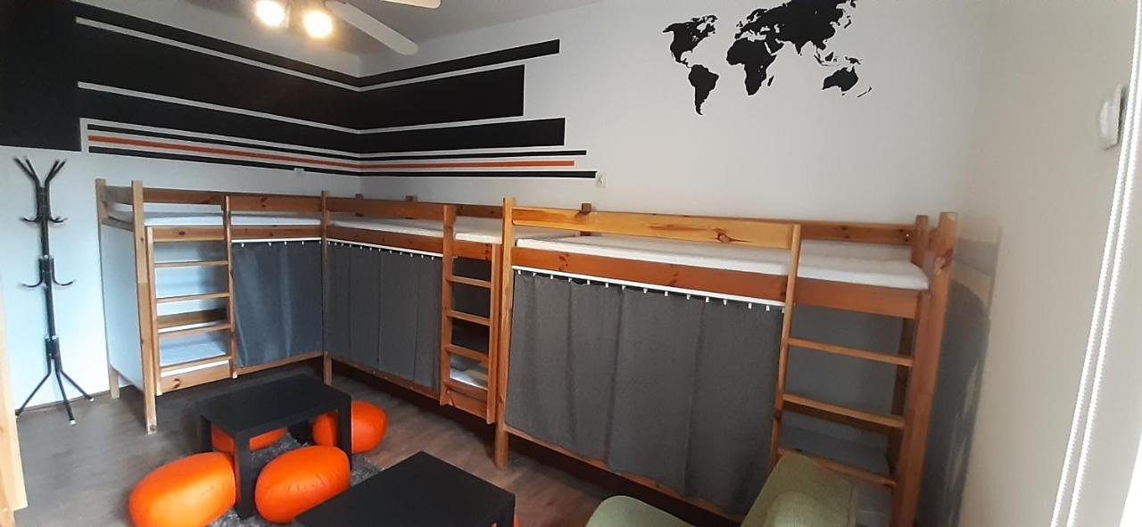 Krakow Chilli Hostel מראה חיצוני תמונה
