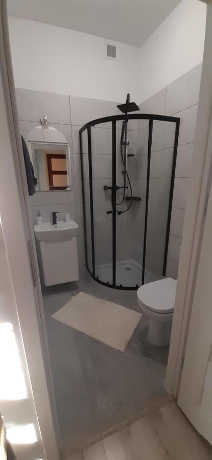 Krakow Chilli Hostel מראה חיצוני תמונה